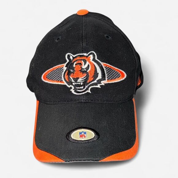 Vintage 90s NFL Cincinnati Bengals Adjustable Hat with Embroidered Tiger Logo - Picture 1 of 8